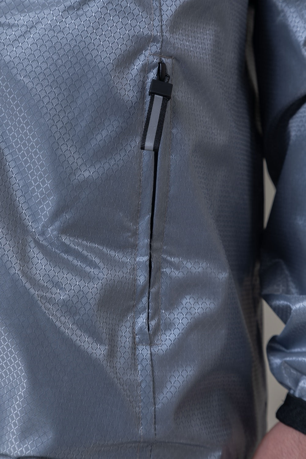 Chaqueta reflectiva Revixtron negro intenso
