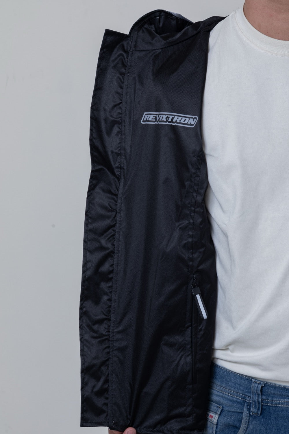 Chaqueta reflectiva Revixtron negro intenso