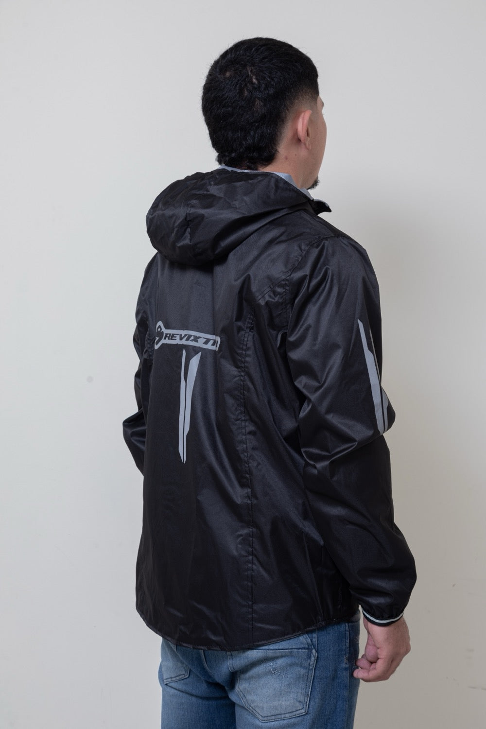 Chaqueta reflectiva Revixtron negro intenso