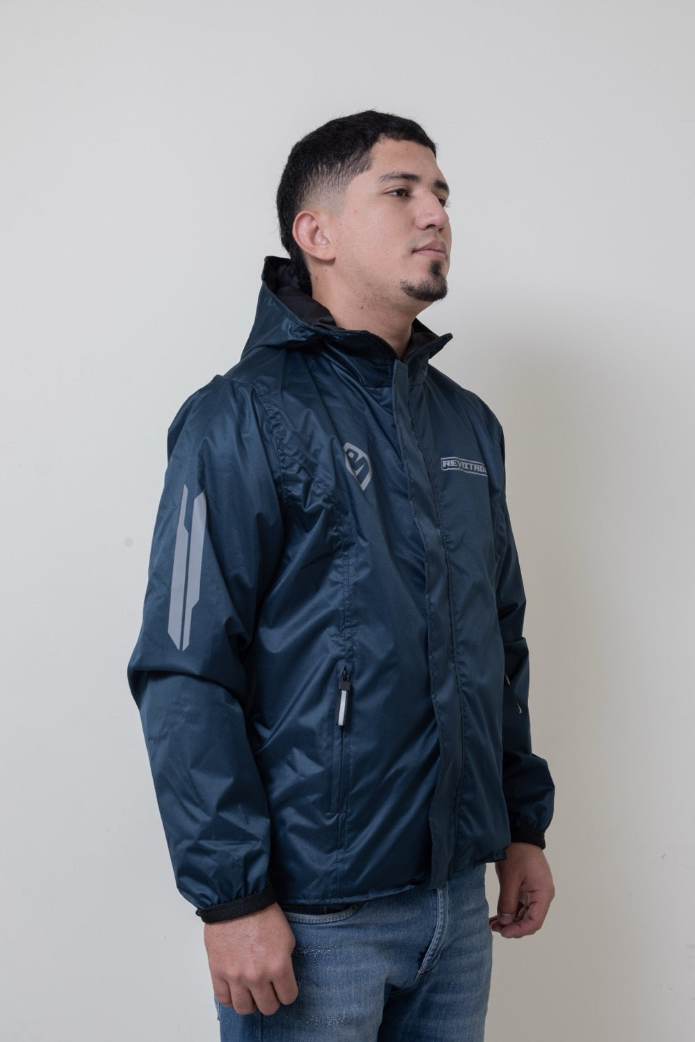 Chaqueta doble faz impermeable azul y negra