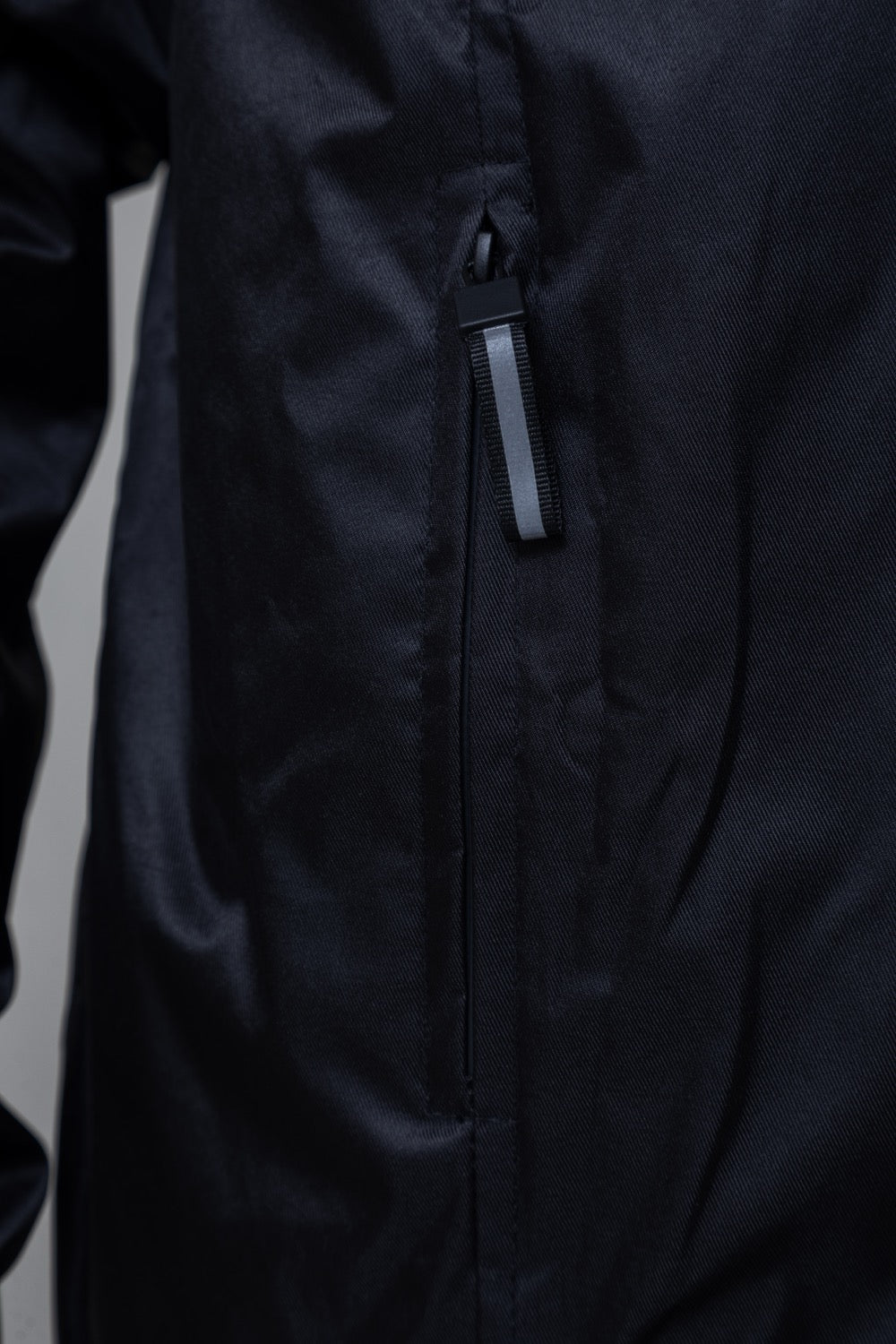 Chaqueta doble faz impermeable azul y negra